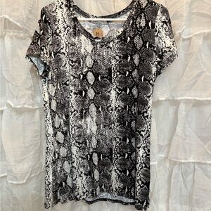 Black and White Snake Print Women's Top